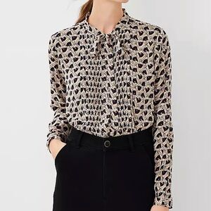 Ann Taylor Classic Horse Top NWOT